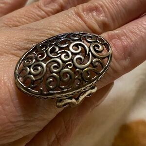 Silver Plated Elegant Filigree Oval Ring. Size 9